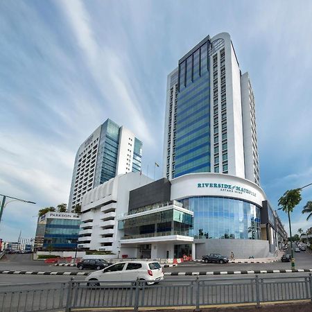 Astana Wing - Riverside Majestic Hotel Kuching Buitenkant foto