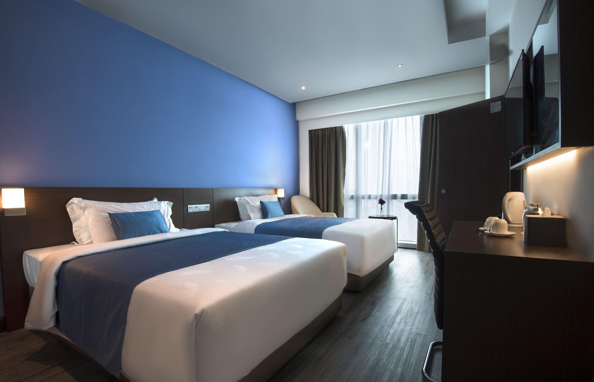 Astana Wing - Riverside Majestic Hotel Kuching Buitenkant foto
